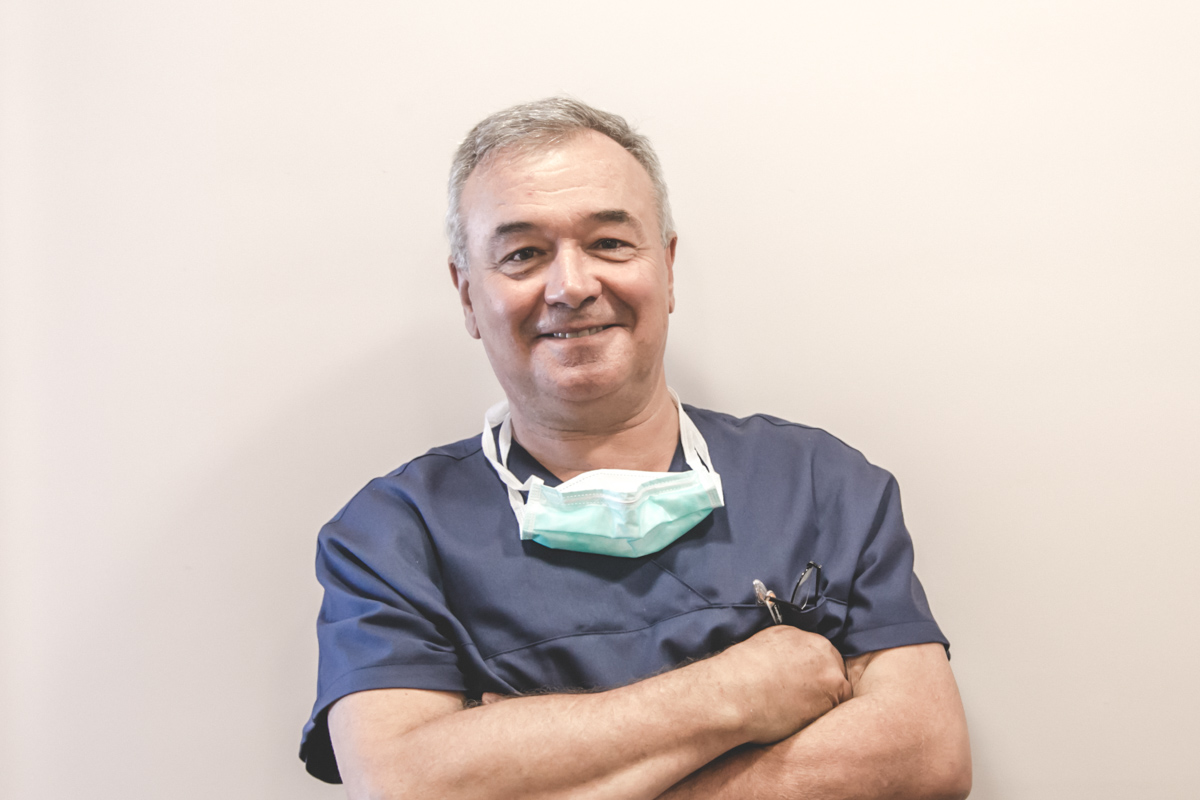 Dr. Virgilio Albert
